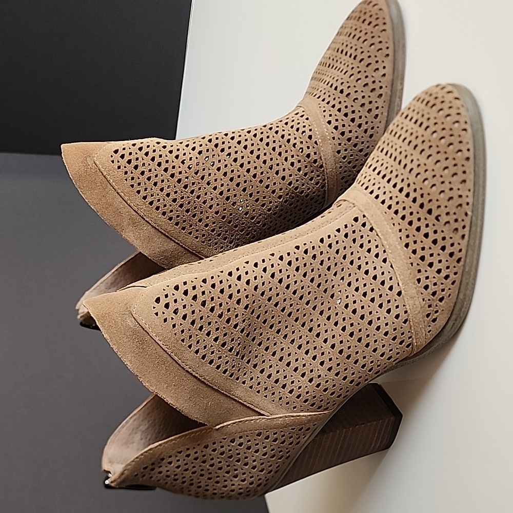 Vince Camuto Boots
